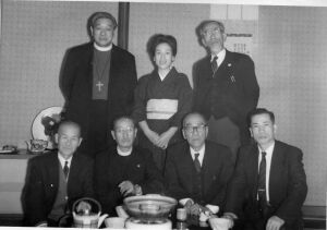 スナップ　会食　八代斌助主教　広瀬与吉司祭　佐藤七五三氏:日にち不明:教区事務所にあった写真