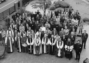 八代学院にて　第３９回日本聖公会総会　1986年:1986/05/20:集合写真　渡辺政直　八代欽一