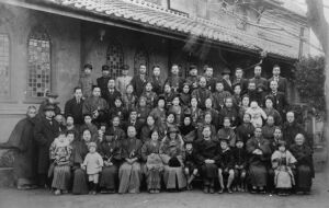 徳島インマヌエル教会の会衆　スコット司祭夫妻送別会:1927/2:集合写真