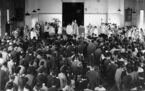 フィッシャー大主教　祝福　大聖堂　1959年:1959/4/4:スナップ