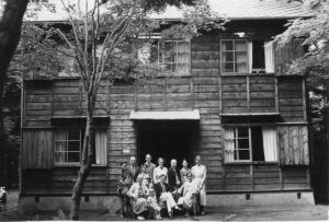 ナッシュ宣教師と友人　軽井沢:1937:スナップ　米子聖ニコラス教会蔵