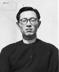 横田豊司祭:1957/5/5:ポートレイト　徳山聖マリア教会蔵