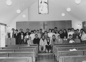 聖テモテ教会イースター:1990/4/15:集合写真　芳我　徳島聖テモテ教会蔵