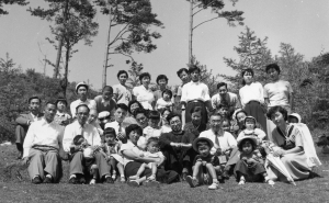 神戸聖ペテロ教会　森林植物公園ピクニック:1951/6/10:集合写真　児玉　児玉師寄贈・資料室蔵